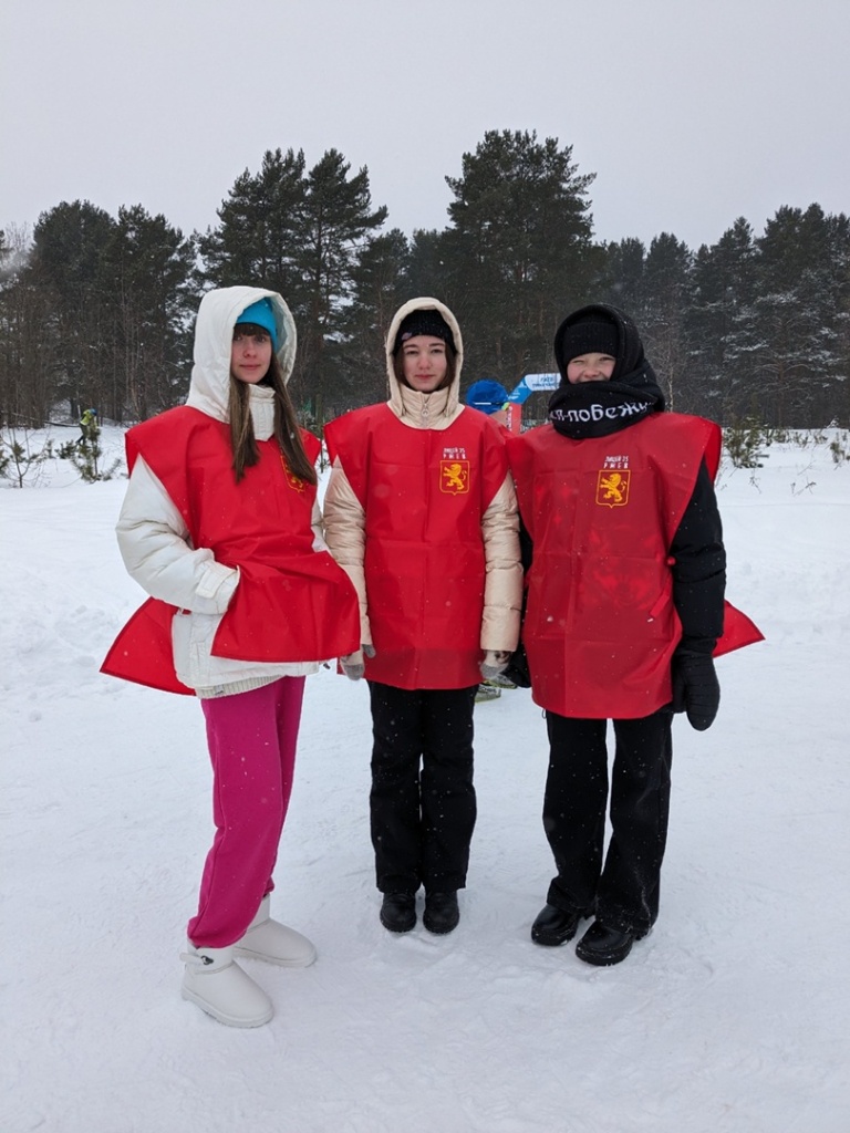 Сегодня 11 февраля в Нижнем бору проходит традиционная «Гонка памяти ржевских лыжников»